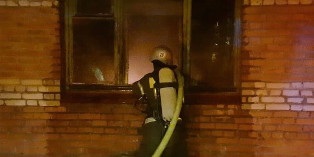 Пожар в многоквартирном доме в Алексине ликвидировано без пострадавших