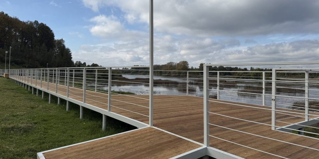 Riqualificazione della riva del fiume Teza a Shuya: completato il secondo stadio dei lavori di miglioramento della zona costiera