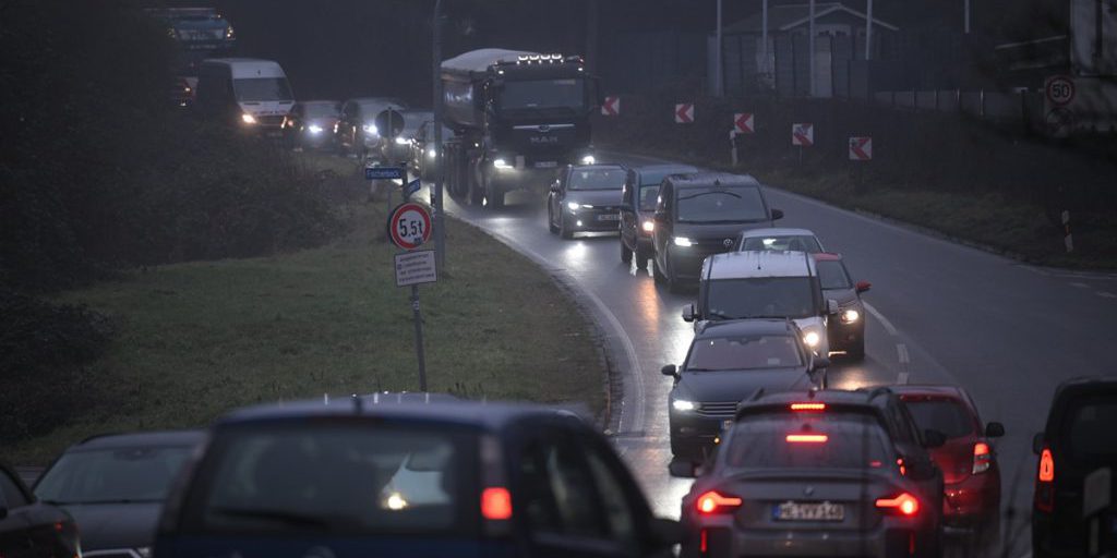 Chiusura del ponte A52 in Renania Settentrionale‑Vestfalia: preoccupazioni per la durata e impatti economici