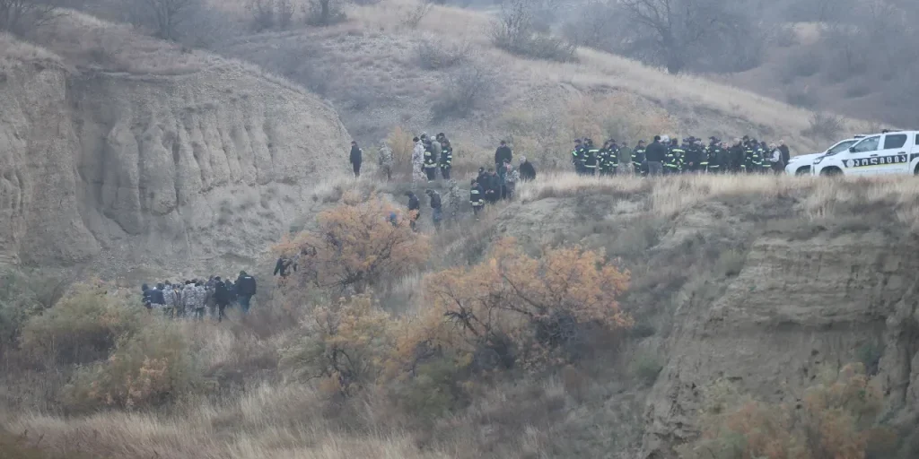 Aereo C‑130 militare crolla al confine tra Azerbaigian e Georgia, uccidendo 20 soldati; carcere riportato in patria