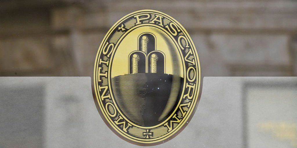 "Mps aderisce a Mediobanca: il nuovo polo bancario italiano in fase di creazione"