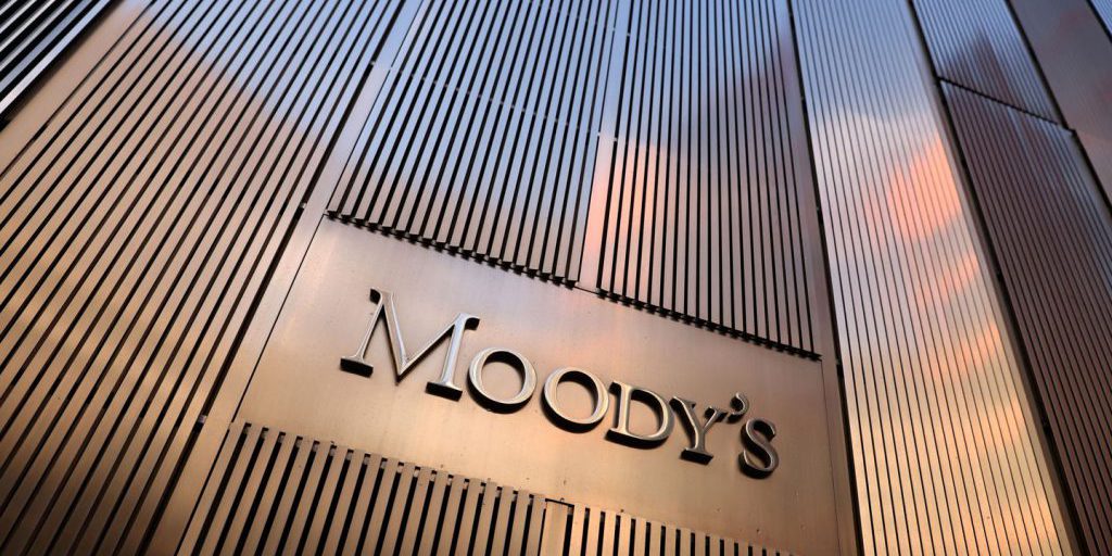 Moody's promuove l'Italia: rating Baa3 diventa Baa2