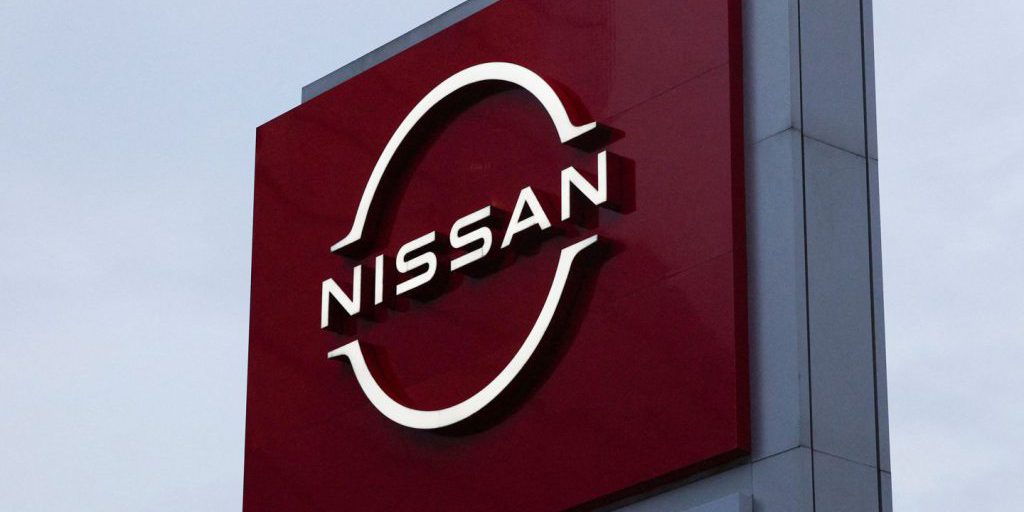 Mercedes-Benz cede la sua partecipazione in Nissan: impatto sul mercato azionario e futuro dell'azienda giapponese