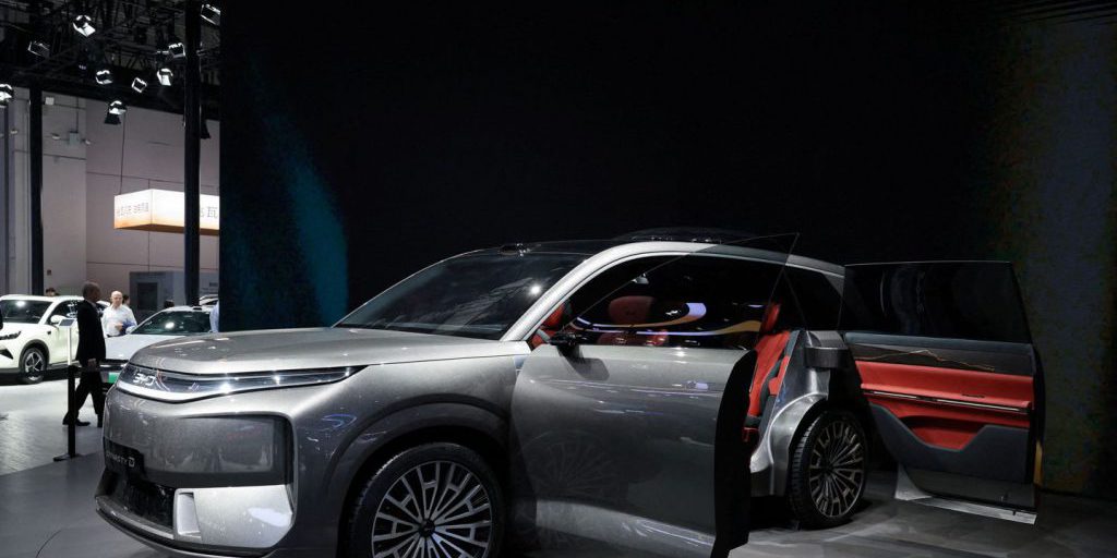 BYD: La sfida dell'auto elettrica tra ostacoli e investimenti