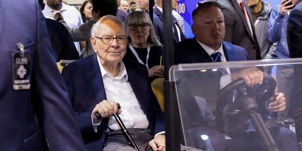 Buffett acquista 0,31 % di Alphabet per 4,9 miliardi di dollari