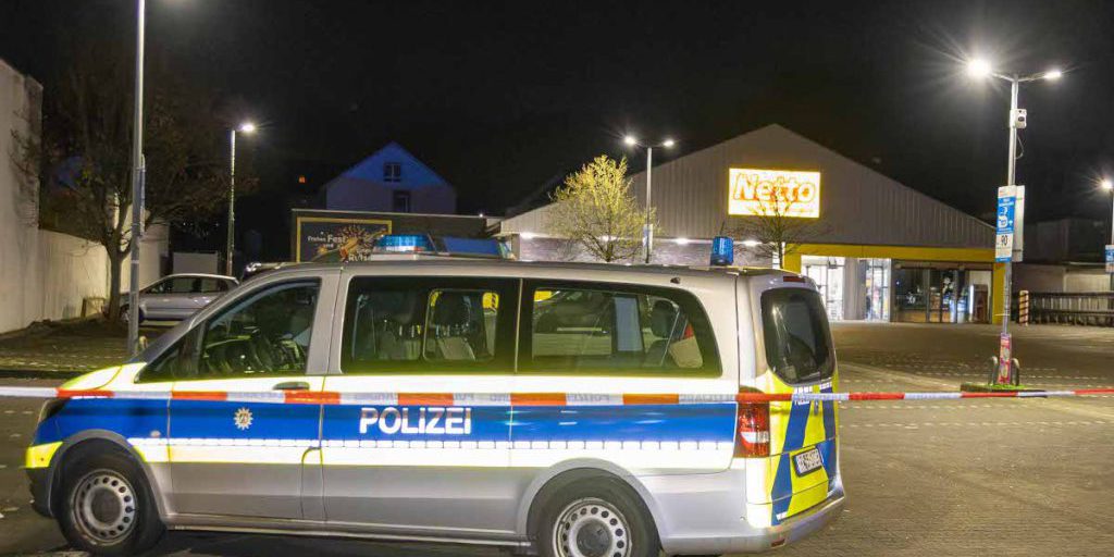 Uomo ferito con coltello in parcheggio di Netto a Essen