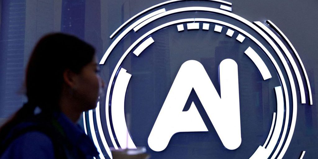 Cina accelera la produzione di chip per l'intelligenza artificiale per ridurre la dipendenza da tecnologie straniere