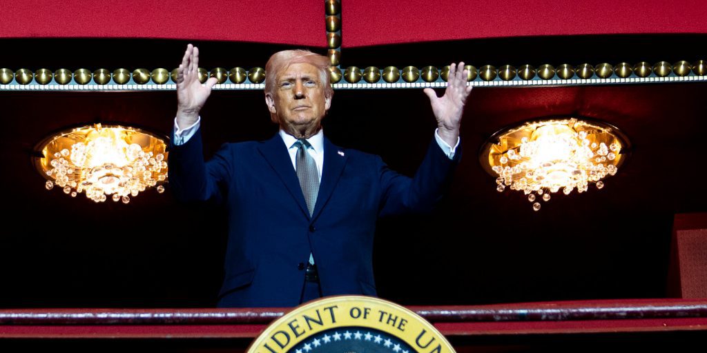 Un anno dopo: cercare di comprendere l'imprevedibilità di Trump