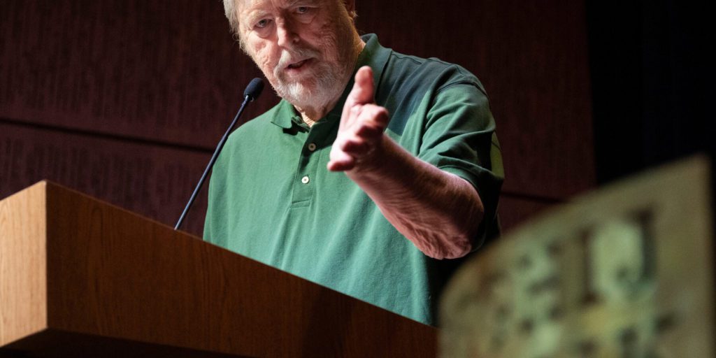 Scultura Kryptos della CIA venduta all'asta per 770.000 dollari