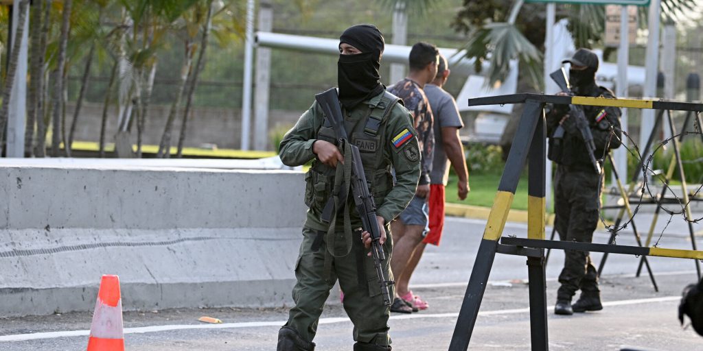CIA intensifica operazioni in America Latina: raid per catturare Maduro