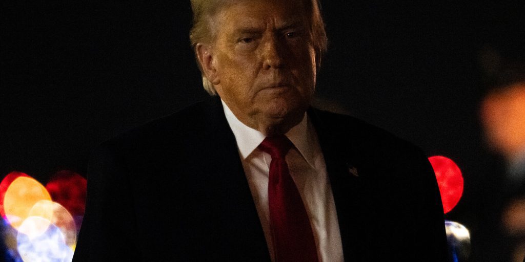 Trump propone iniziative sulla Groenlandia e un “consiglio di pace”, preoccupando l'Europa