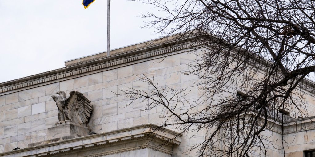 Indipendenza della Fed in pericolo: la Corte Suprema esamina la rimozione di Lisa Cook