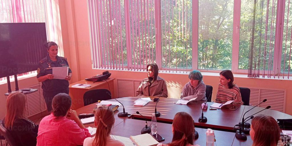 Пензенские студенты освоили навыки первой помощи на всероссийском уроке безопасности