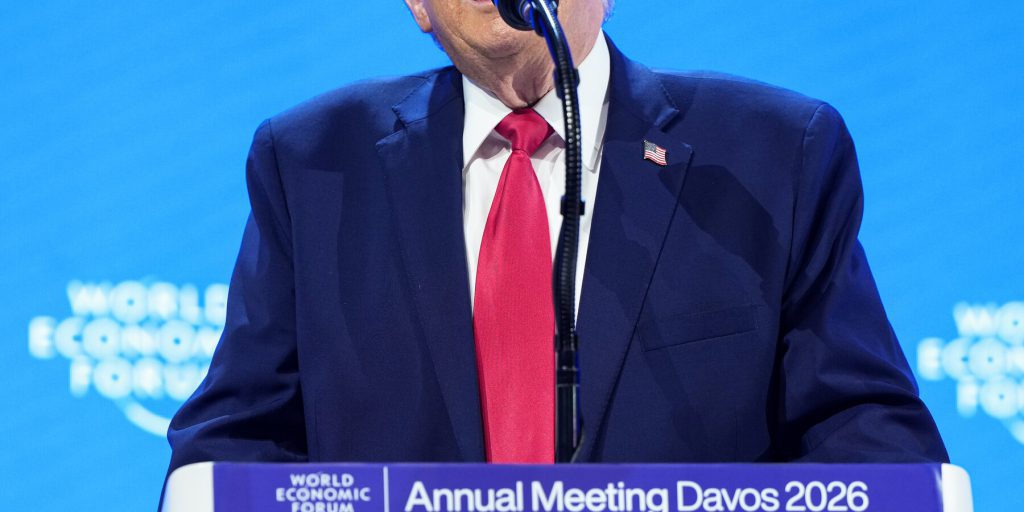 Trump richiede il controllo del Groenlandia senza ricorrere alla forza militare