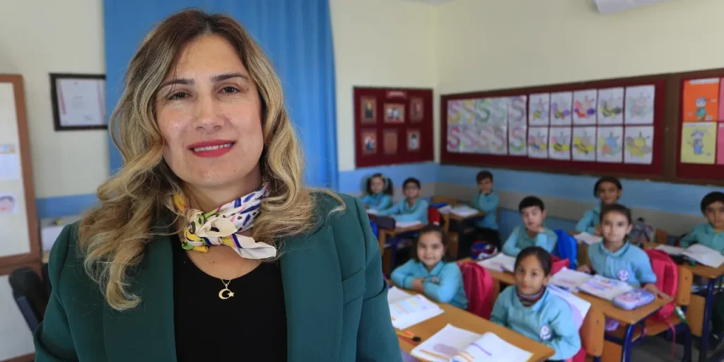 Aysel Şener, insegnante rurale turca, tra i 50 finalisti del Global Teacher Prize 2023