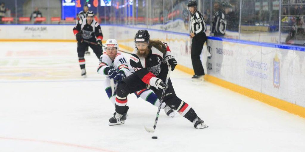 Tambov Sconfigge Gli Jugra Di Hanty-Mansijsk Nel Campionato Russo Di Hockey Su Ghiaccio VHL