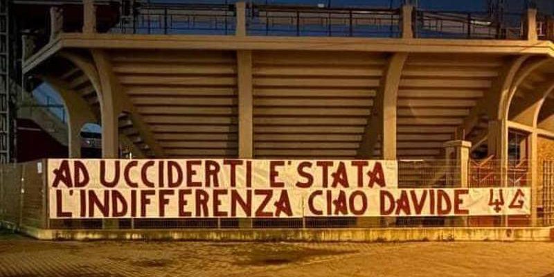 Soccorritori dichiarano che il ragazzo trovato morto in strada era ancora vivo