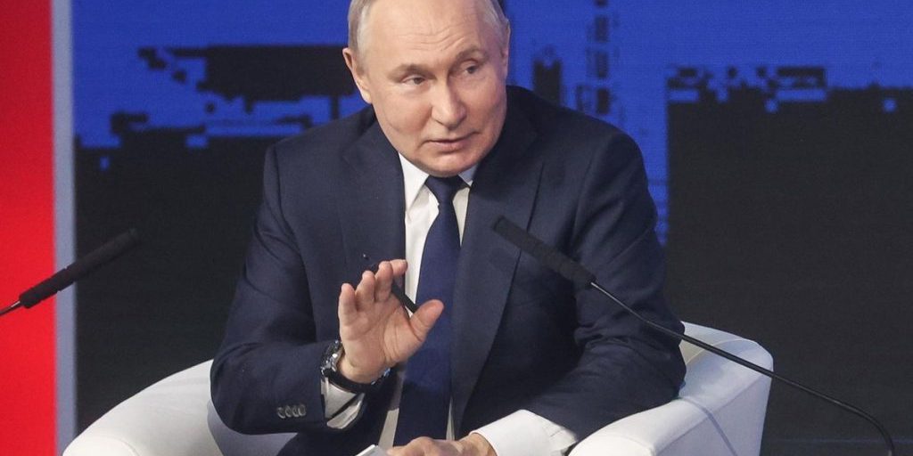 Reazione dei Leader Occidentali al Discorso di Putin: Analisi e Riflessioni sulla Leadership e le Relazioni Internazionali
