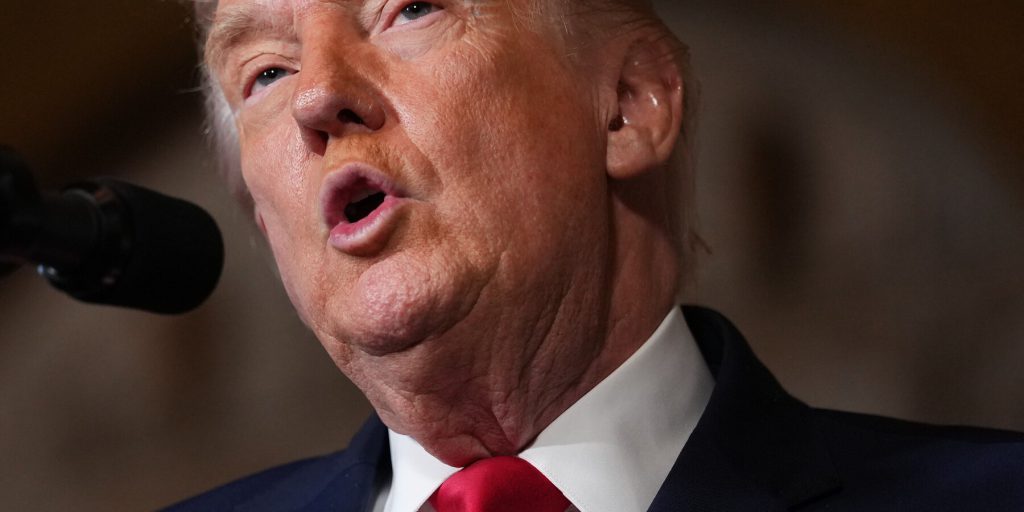 Trump ordina il ricambio di quasi 30 ambasciatori statunitensi