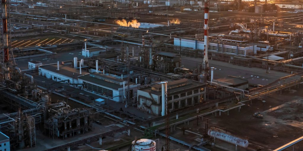 Trump Imposes Sanctions on Russian Oil Companies as His Frustration With Putin Mounts