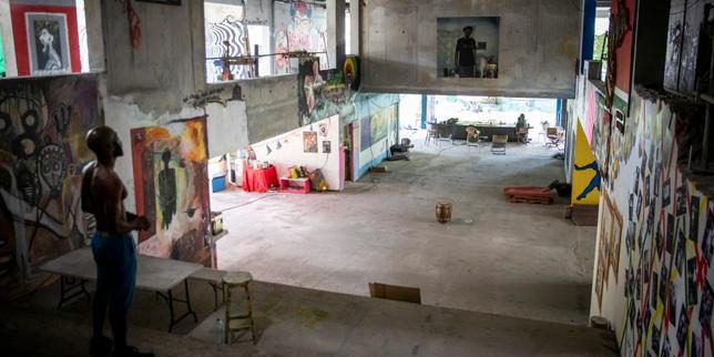 En Guadeloupe, le Centre des arts et de la culture promis à rénovation après quatre ans de squat artistique