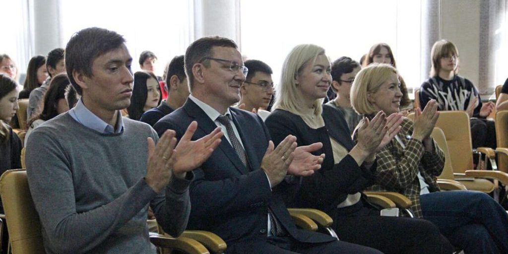 В Сочи стартовал «Кубок Главы города «Школьный стартап»: молодежь учится создавать бизнес