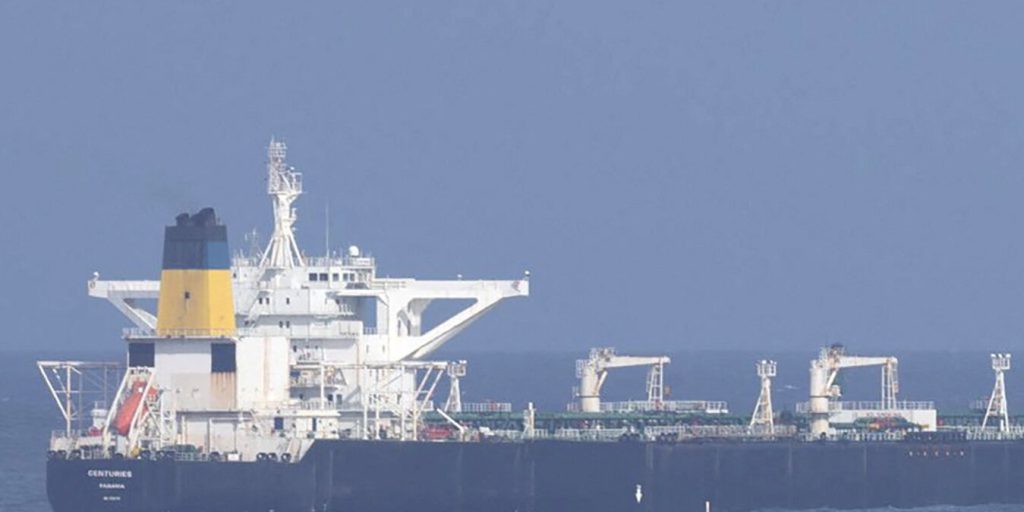 Petroliera fuggita dalla Guardia Costiera è ora registrata nel database delle navi russe
