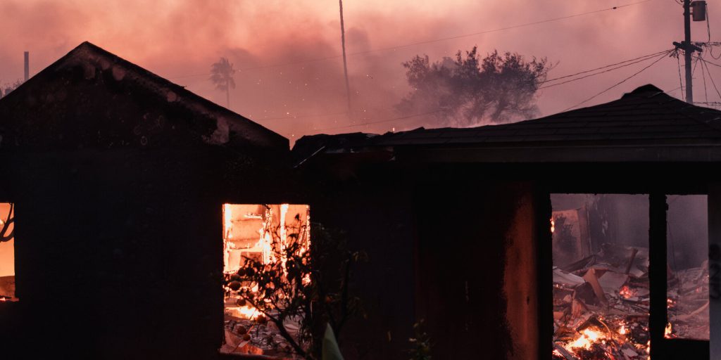 Suspect in Palisades Fire Pleads Not Guilty to Setting Blaze