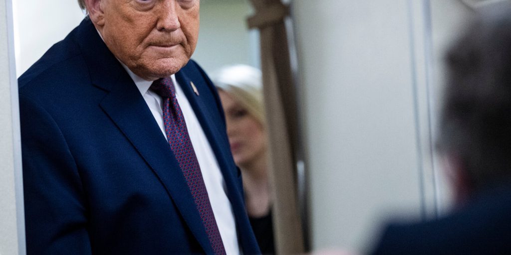 Trump cambia posizione sulla Groenlandia: impatto sulla credibilità e sulla NATO