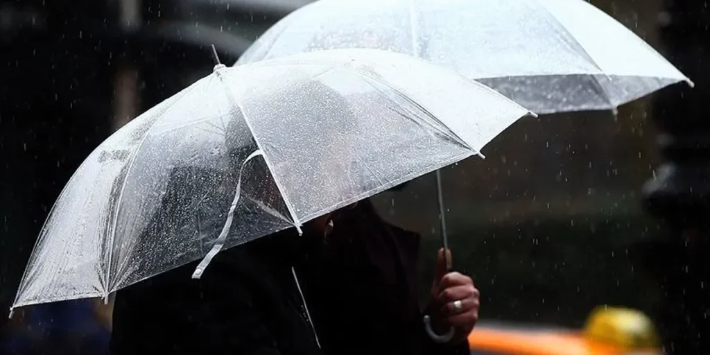 Codice giallo in 24 province: piogge intense, temporali e neve mista a pioggia