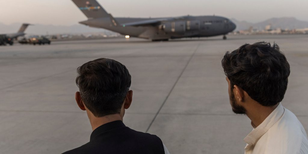 Sospensione del programma di visti per gli afghani dopo tragico sparo: decisione dell'amministrazione Trump