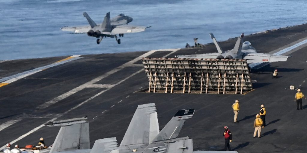 USS Ford nei Caraibi: 6 mesi di operazioni e sfide di manutenzione