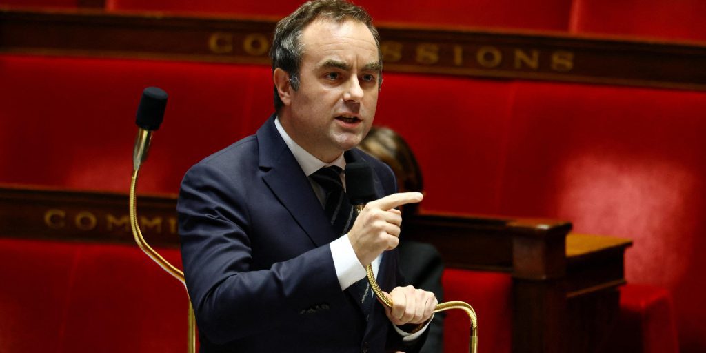 Lecornu impone termine per il bilancio: decisione tra ordinanze e articolo 49.3