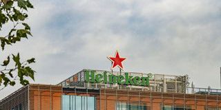Heineken riorganizza la sede centrale: impatto su 400 posti di lavoro