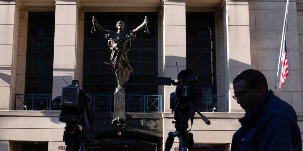 Cancellazione delle accuse di Trump apre la possibilità ai giudici di nominare un nuovo procuratore federale