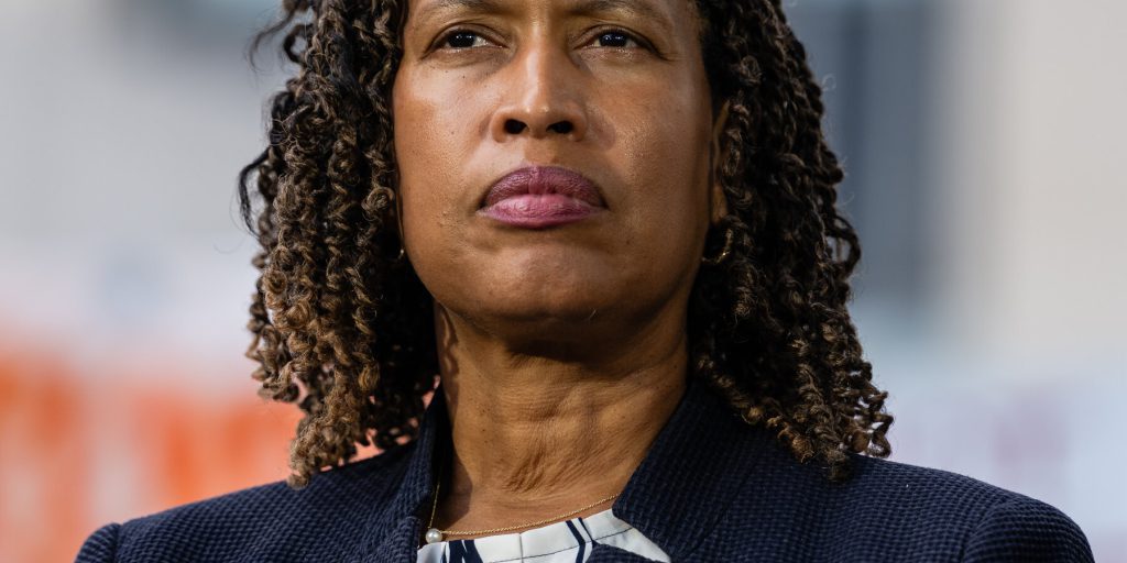 Muriel Bowser, sindaca di Washington D.C., annuncia di non candidarsi per un quarto mandato