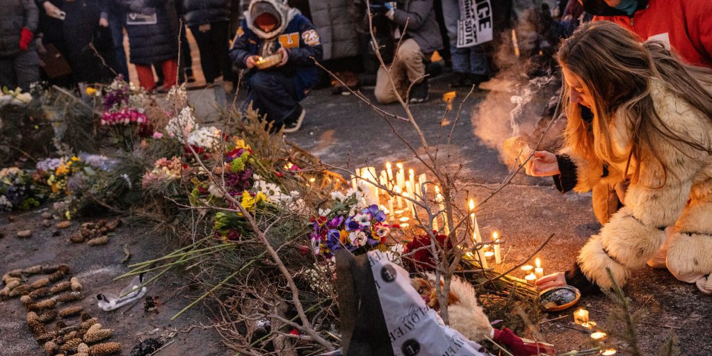 Sparo a Alex Pretti a Minneapolis: gli esperti affermano che è stato errato fin dall'inizio