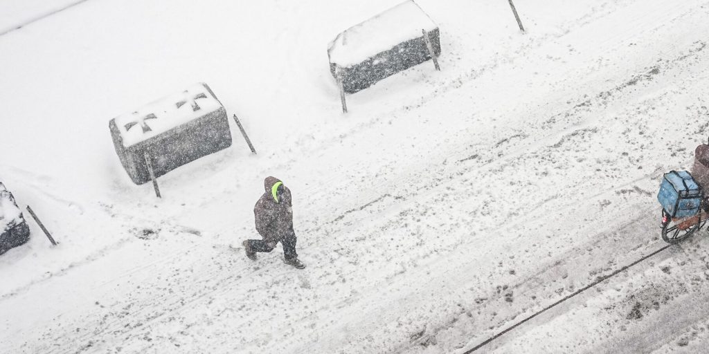 Mi servirebbe il testo dell’articolo (o almeno una parte significativa) per poter creare un titolo informativo e coerente. Puoi inviarmelo?