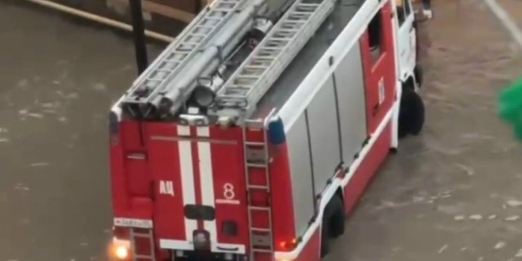 Inondazioni devastanti nel Dagestan: piogge torrenziali sommergono città e infrastrutture