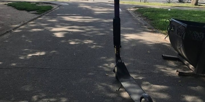 Guida in stato di ebbrezza su monopattino elettrico: quando si rischia la privazione della patente