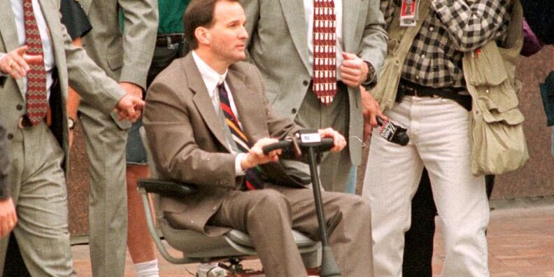 Joseph Hartzler, avvocato che ha guidato la condanna di Timothy McVeigh, muore a 75 anni