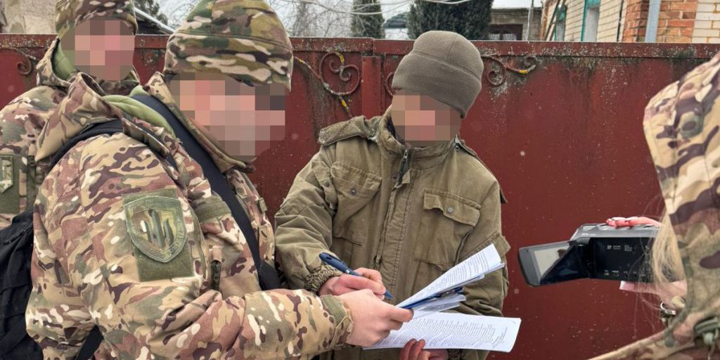 Soldato ucraino sopravvissuto alla prigionia russa denuncia collaboratore che ha organizzato l'imboscata contro la sua unità
