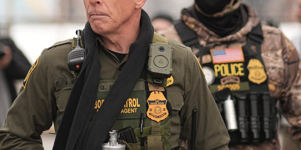 Gregory Bovino lascia il Minnesota mentre Tom Homan prende il comando delle operazioni ICE