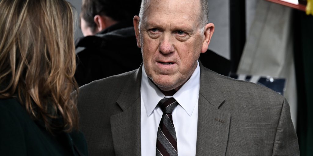 Trump nomina Tom Homan, capo della sicurezza delle frontiere, al Minnesota