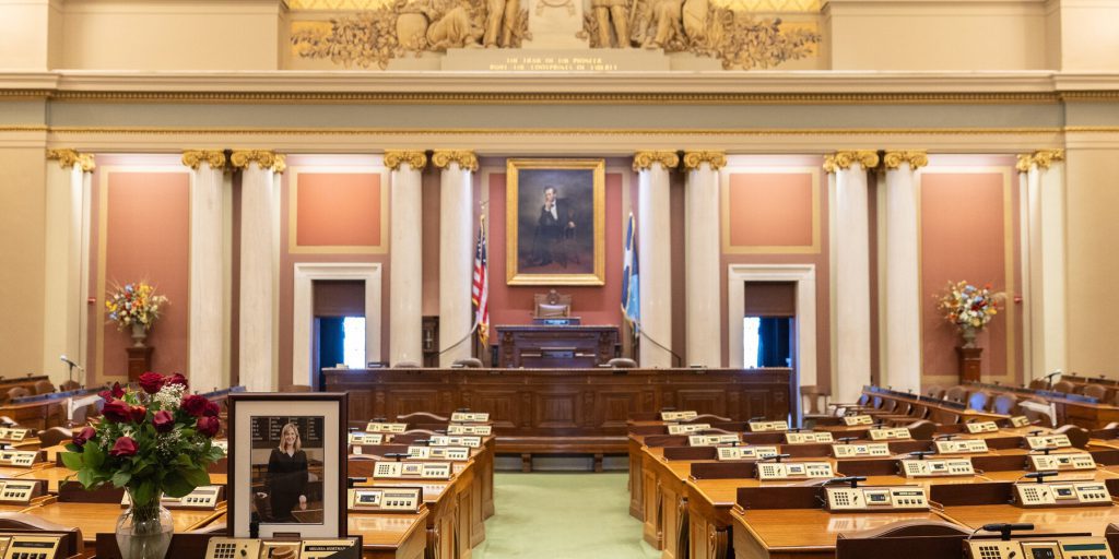 Elezioni speciali: i Democratici mantengono l'equilibrio nella Camera del Minnesota