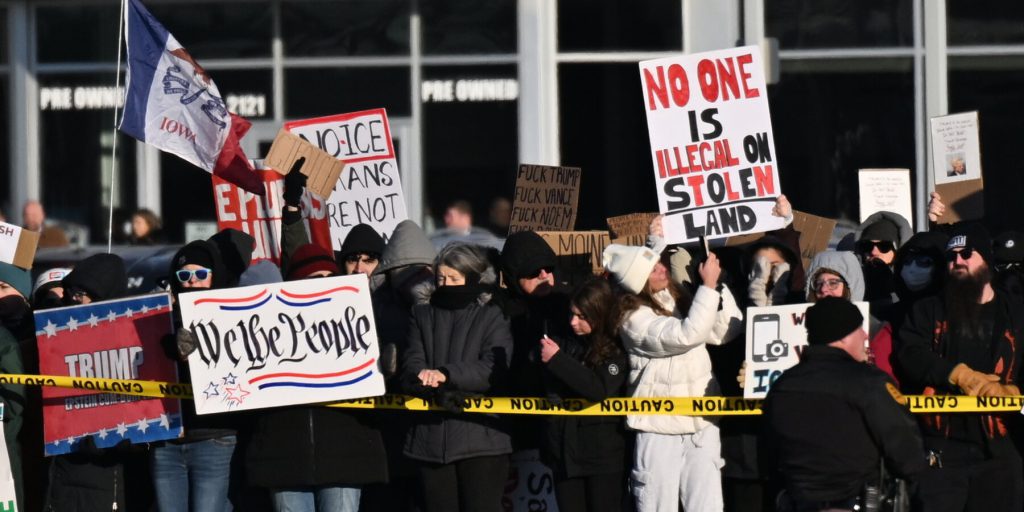 Richiesta di invio del testo originale per procedere con la riscrittura