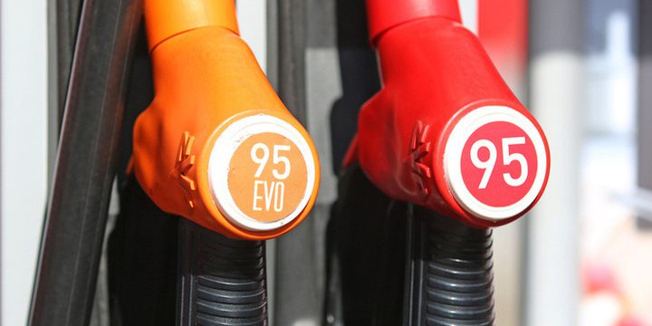 Стало известно о неожиданном предложении ввести потолок цен на топливо в РФ