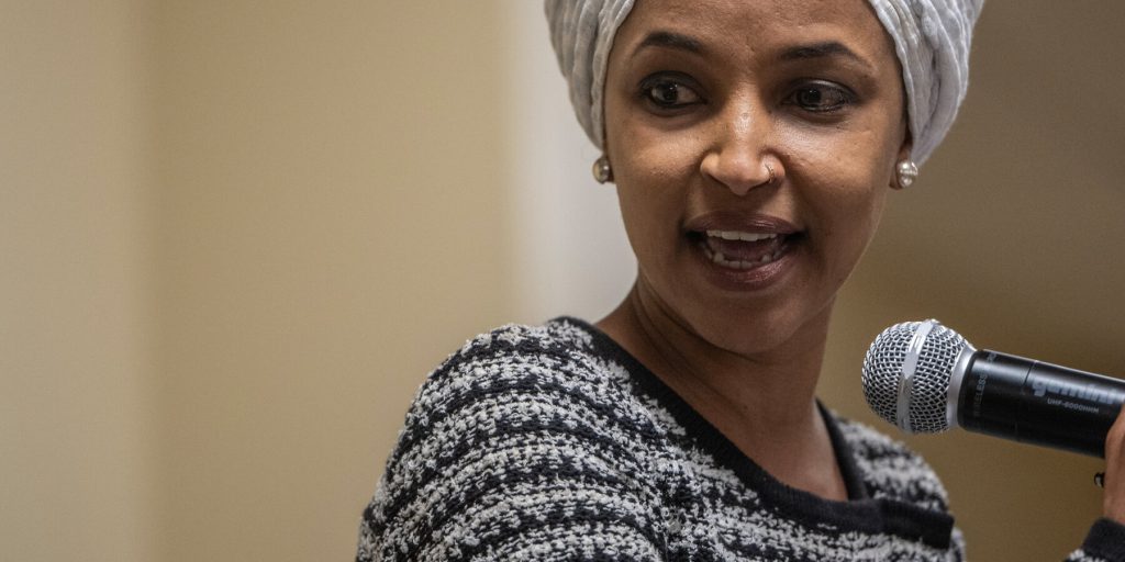 Attacco a Ilhan Omar: l'effetto delle parole di Trump dopo anni di retorica aggressiva