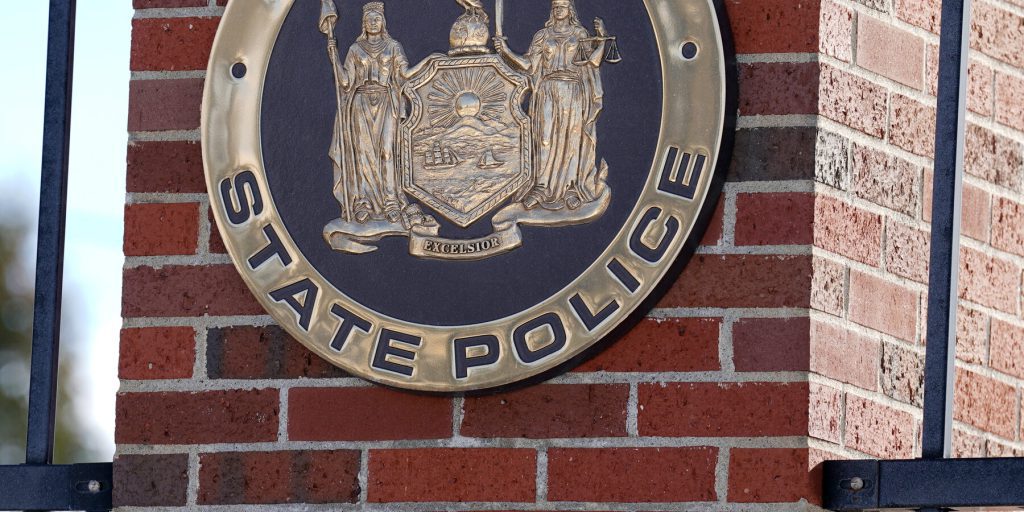 Scoperta di migliaia di fascicoli di cattiva condotta delle forze dell'ordine nello Stato di New York