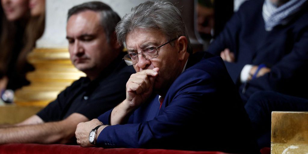 LFI met en demeure la maison d’édition Plon pour la future sortie d’un livre sur les liens du parti avec les islamistes